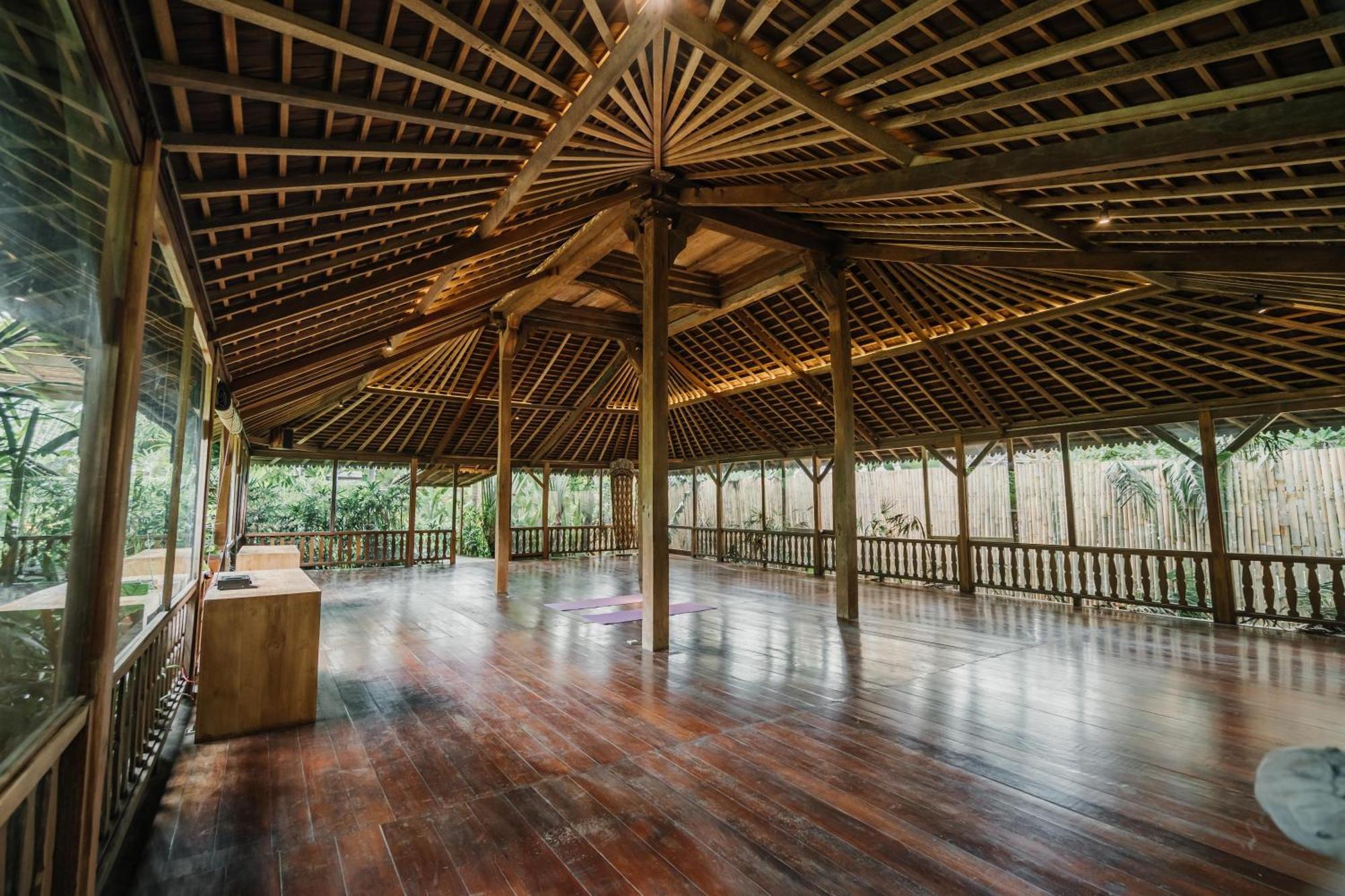 Kropak Canggu المظهر الخارجي الصورة